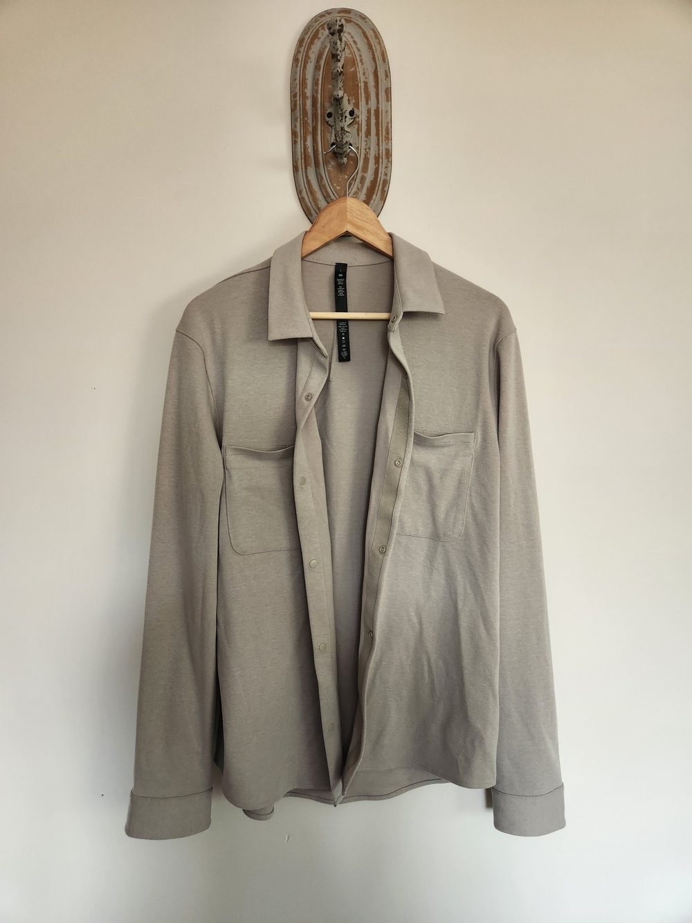 lululemon athletica Men's Dress Shirt in Light Taupe